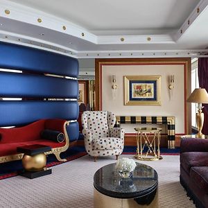 Suite club satu-kamar tidur